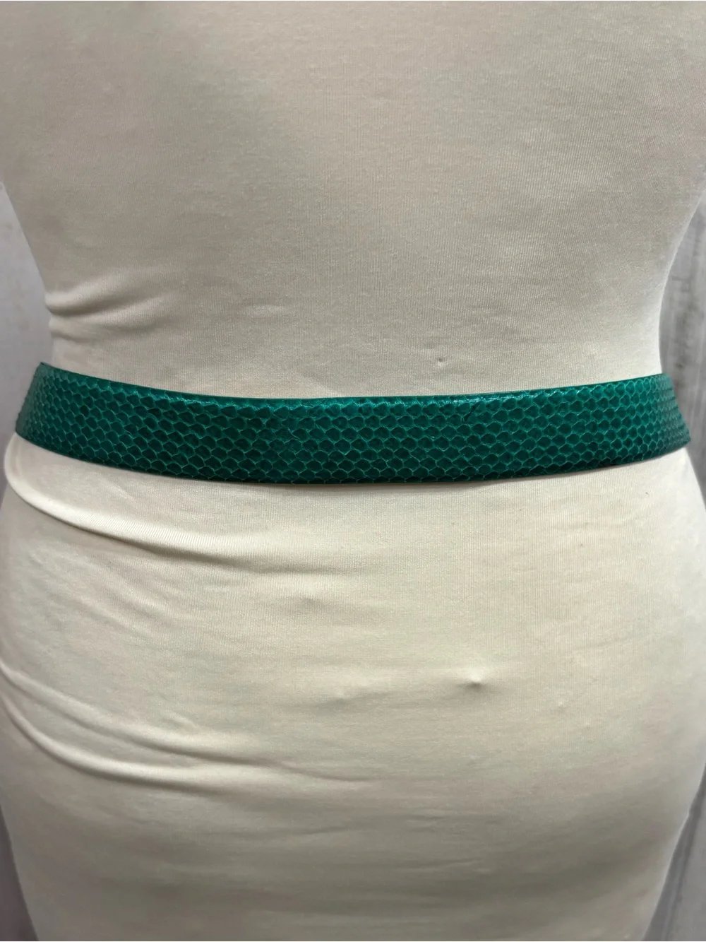 Carlisle Vintage 80’s-90’s Teal Green Snakeskin Embossed Leather Belt